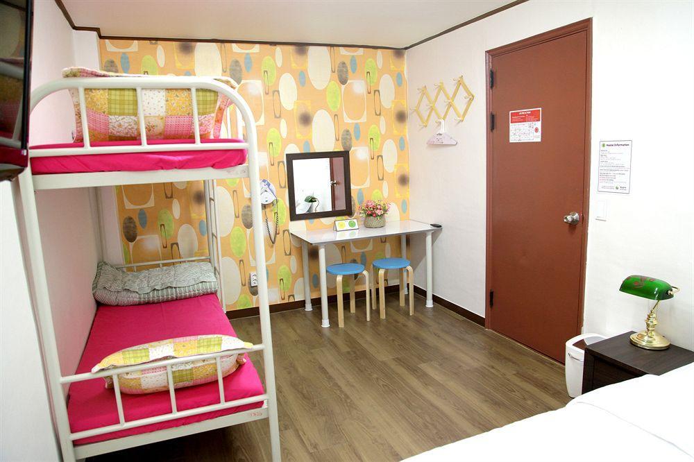 הוסטל סיאול Apple Backpackers מראה חיצוני תמונה